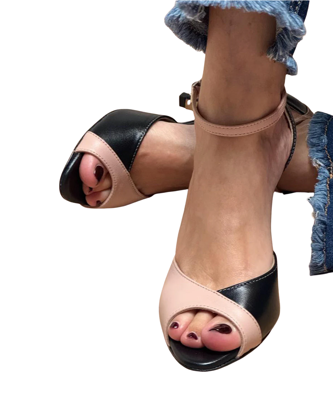 Noirella | Pumps mit mittlerem Absatz und Fesselriemchen