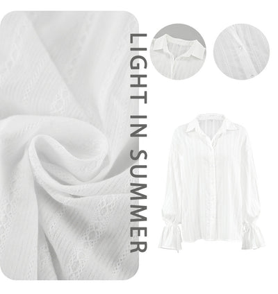 Emma | Gestreifte Bluse mit Knopfleiste und Bindemanschetten