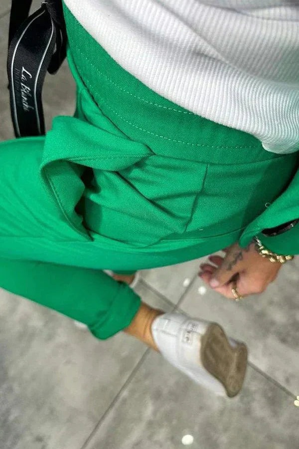 Isabelle | Ein personalisiertes Set mit weicher Jacke und lockeren Trainingsanzügen